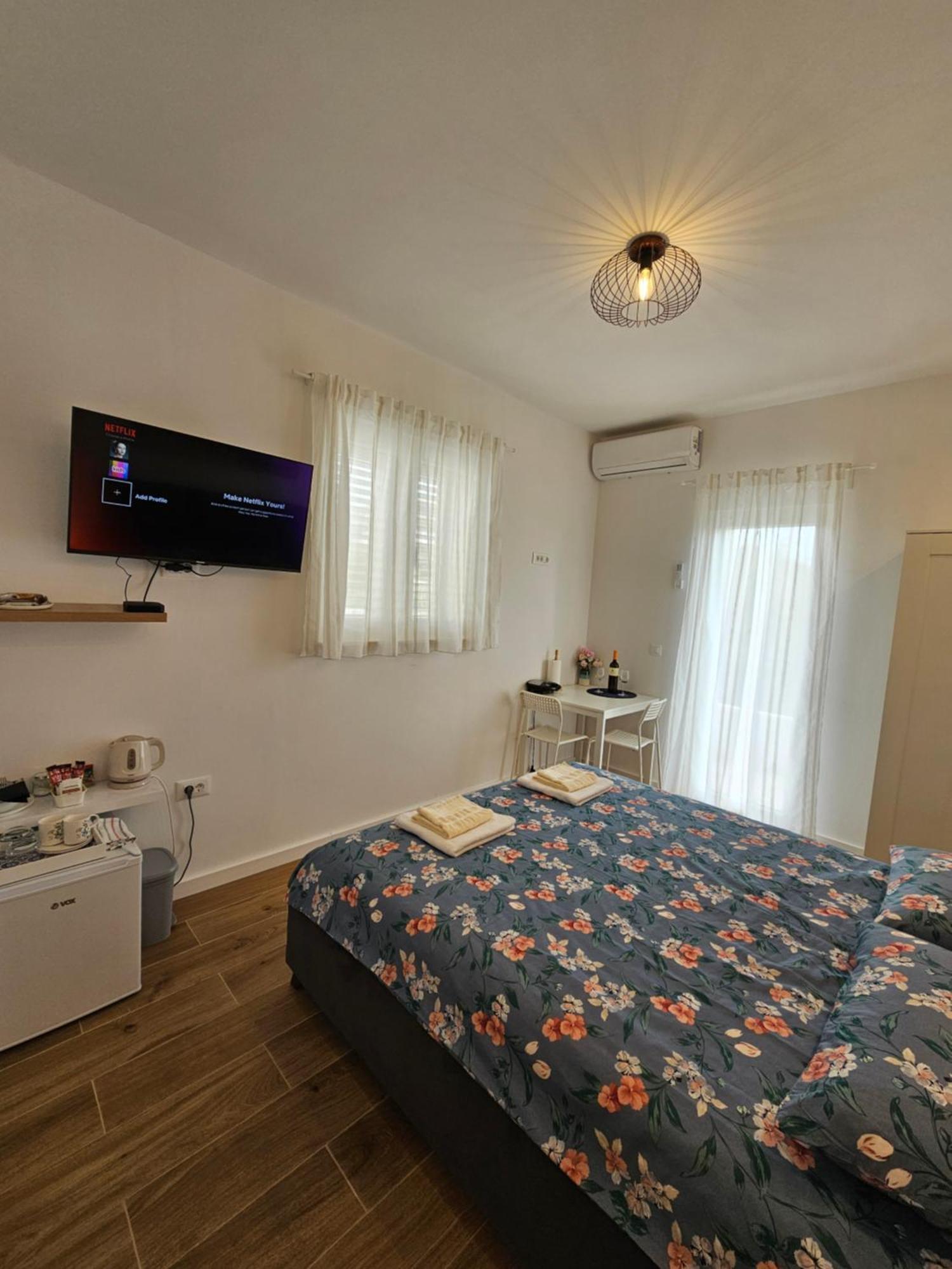 Room Ela Donji Seget Exteriör bild