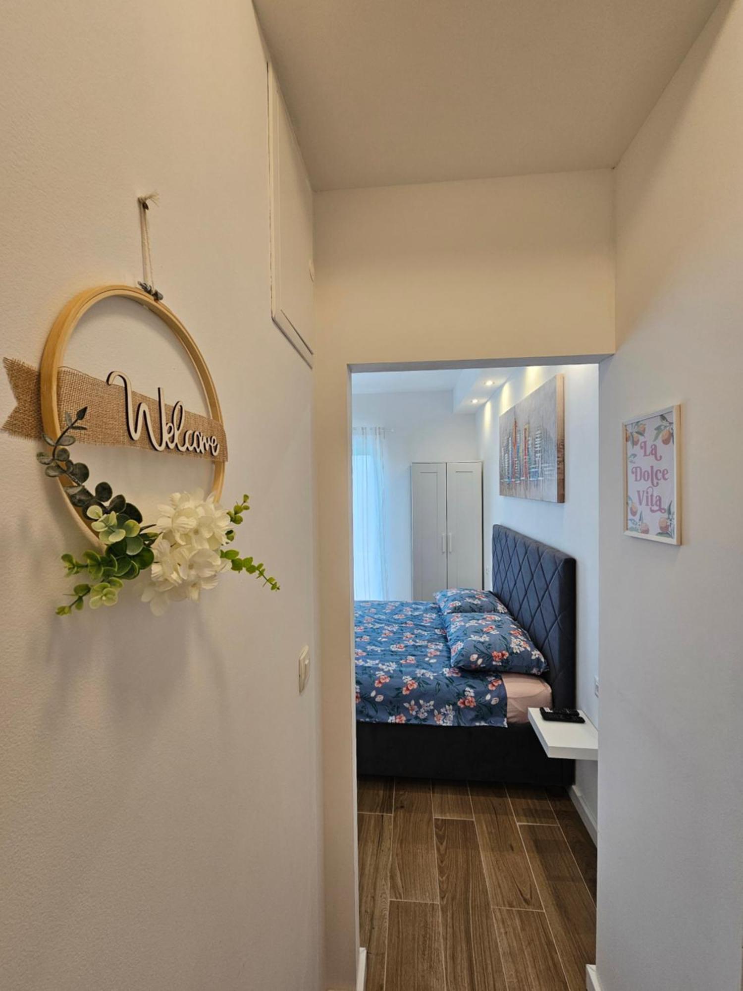 Room Ela Donji Seget Exteriör bild